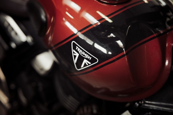 Akrapovic Auspuff TRIUMPH SPEED / SCRAMBLER 400