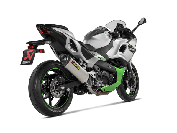 Akrapovic Auspuff Slip-On KAWASAKI Ninja 7 / Z7 Hybrid